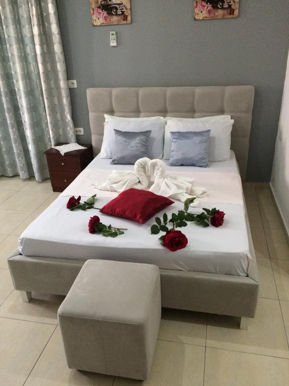 Hotel Soan Sarandë 外观 照片