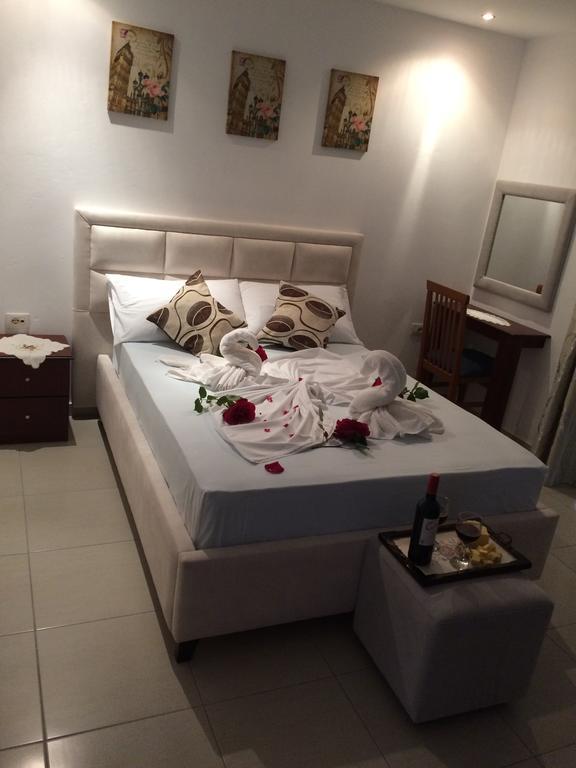 Hotel Soan Sarandë 外观 照片